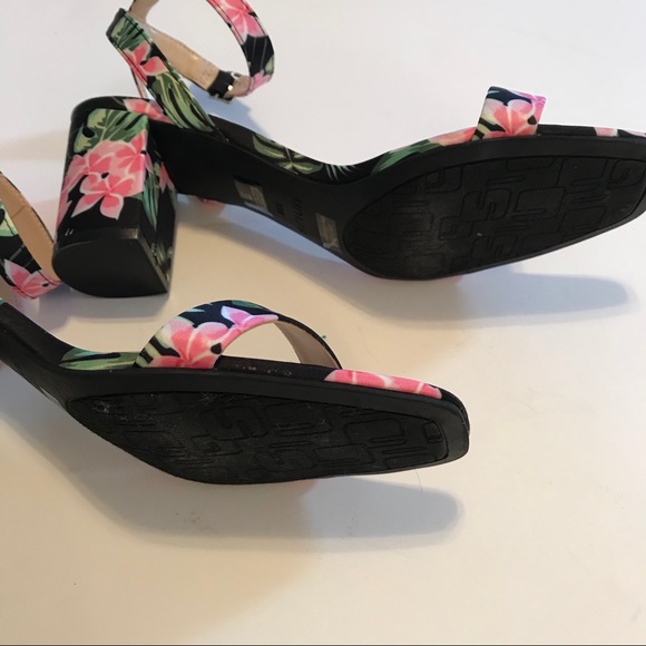 🚫❌ SOLD 💥NWOB Unisa Shoes Ankle Strap Sandals - Picture 6 of 6